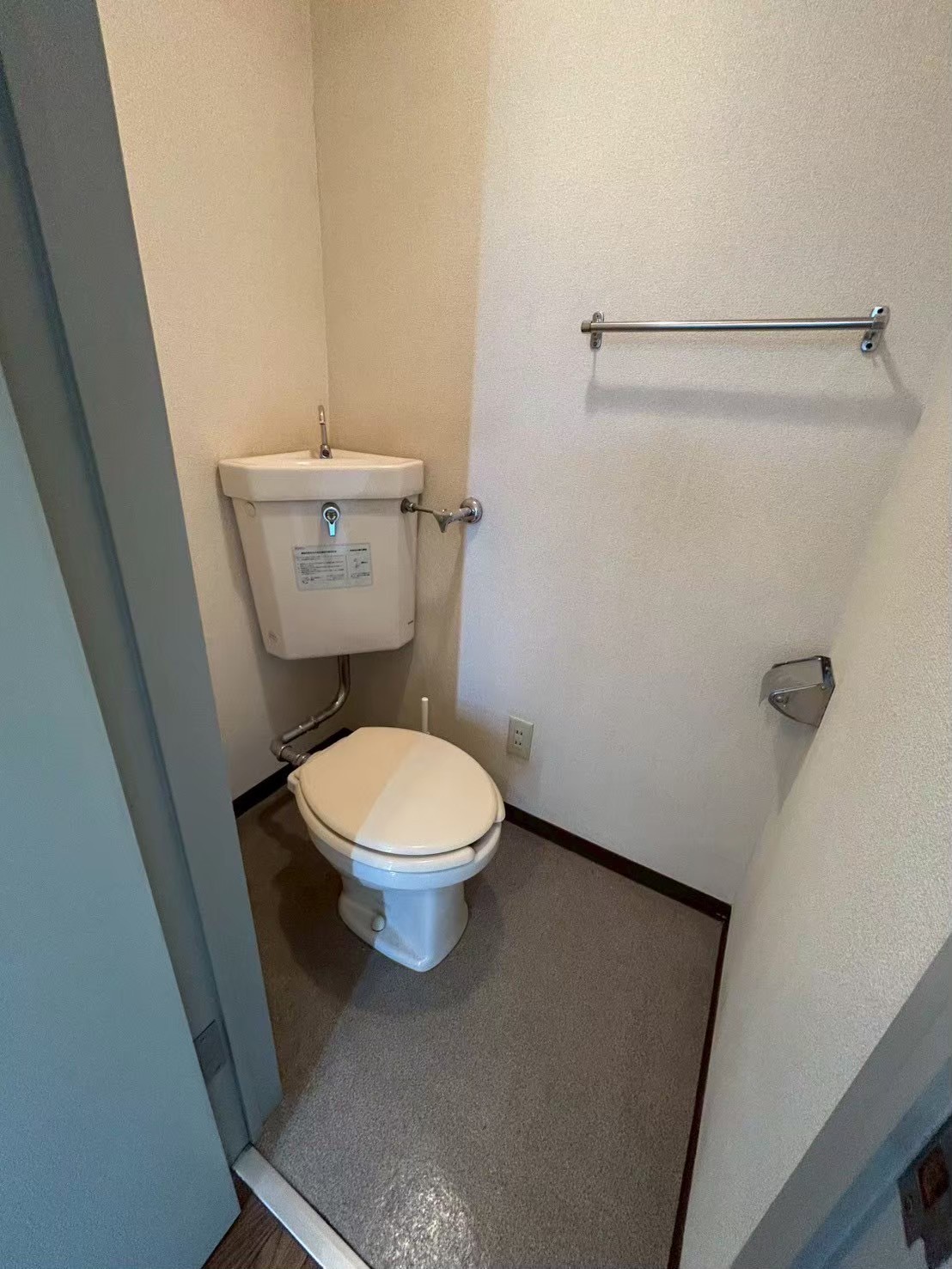 ビッグバーンズマンションN19　301号室