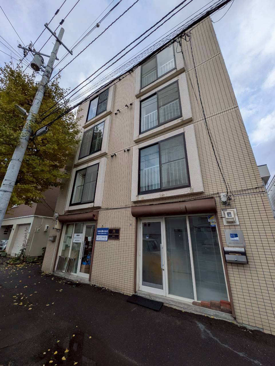 ビッグバーンズマンションN19　302号室